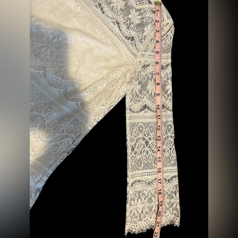 ✨Max Studio cream colored lace midi dress w/ built in slip! - Picture 14 of 16